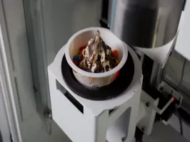 Macchine per vendere gelati Soft Serve: come il design tecnico garantisce una consistenza di qualità